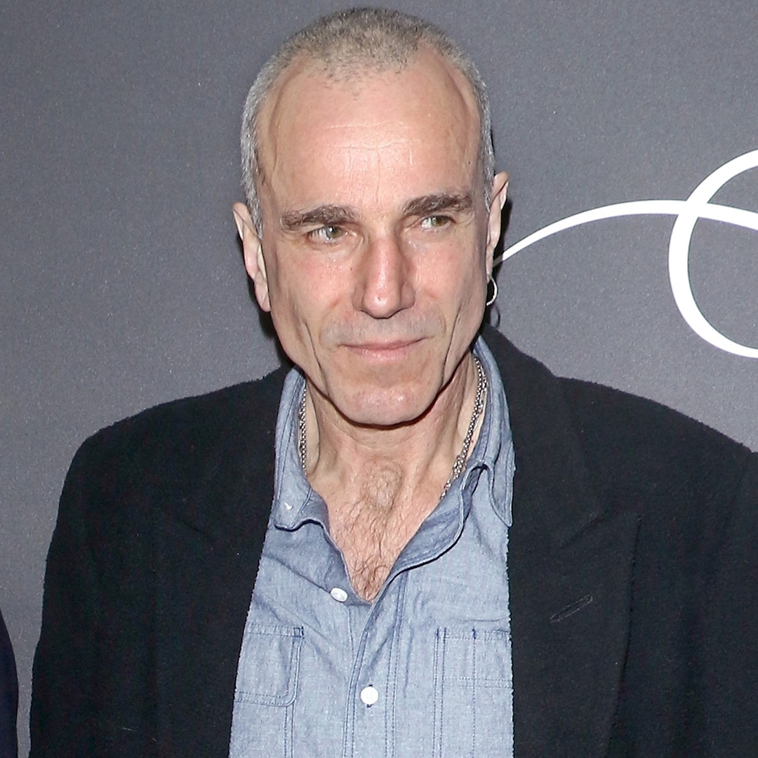 Daniel Day-Lewis Is Unrecognizable in First Public Sighting in 4 Years